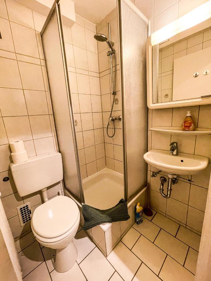 Apartment Fuer 3 Gaeste Kostenlose Parkplaetze Und Lift Hannover Ngoại thất bức ảnh