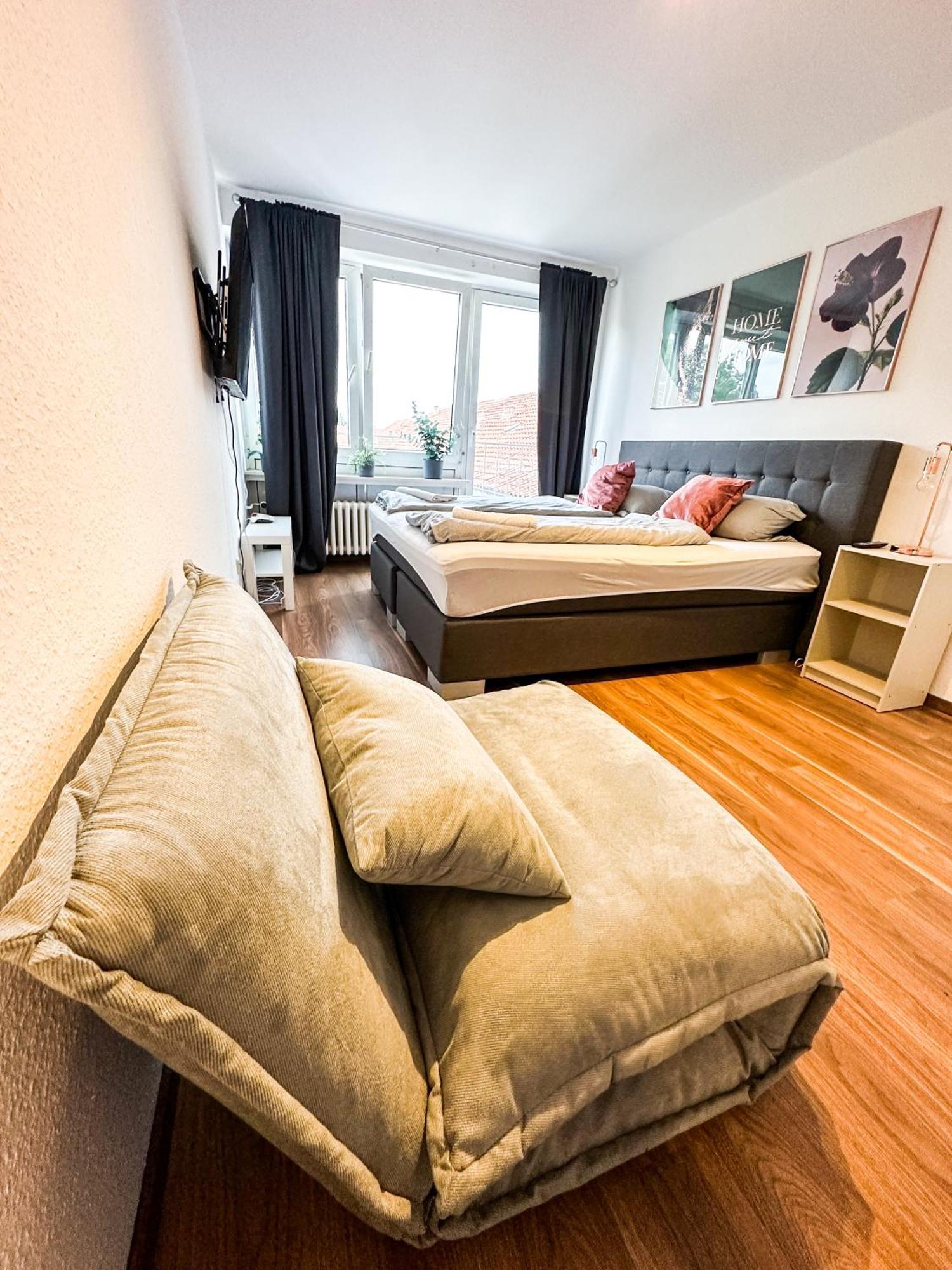Apartment Fuer 3 Gaeste Kostenlose Parkplaetze Und Lift Hannover Ngoại thất bức ảnh